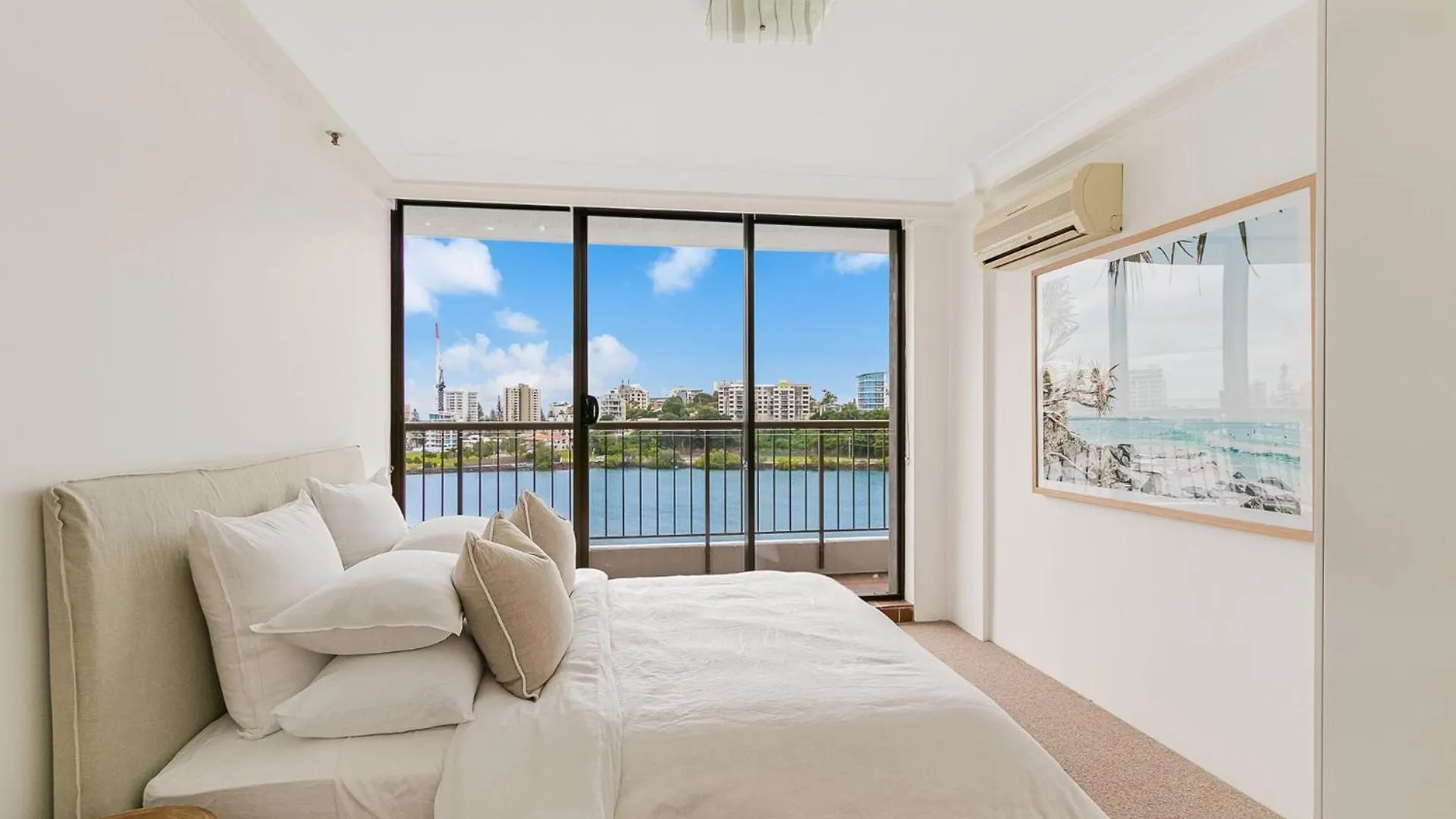 Seascape Apartments Unit 802 Tweed Heads