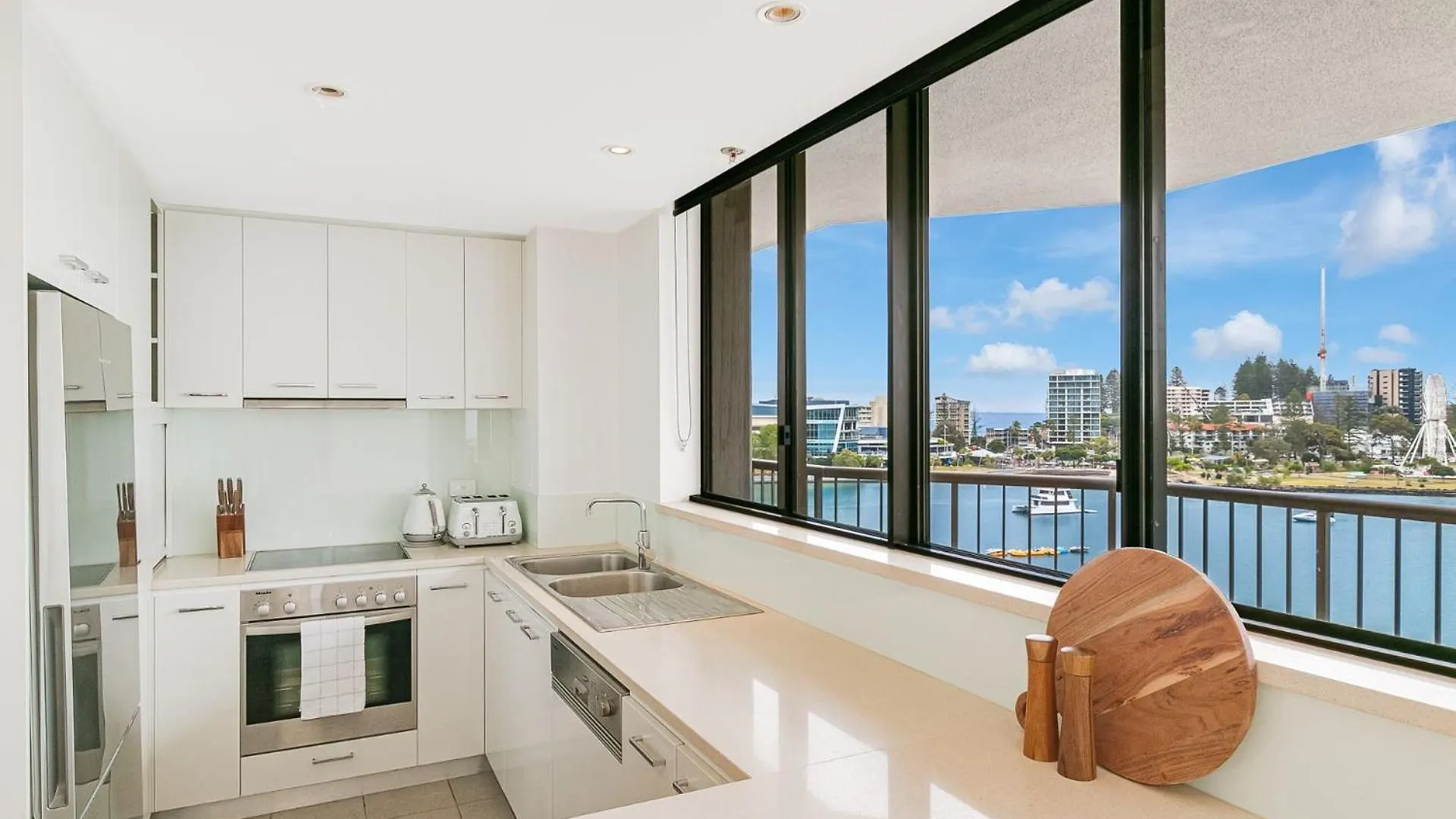 Seascape Apartments Unit 802 Tweed Heads Australia