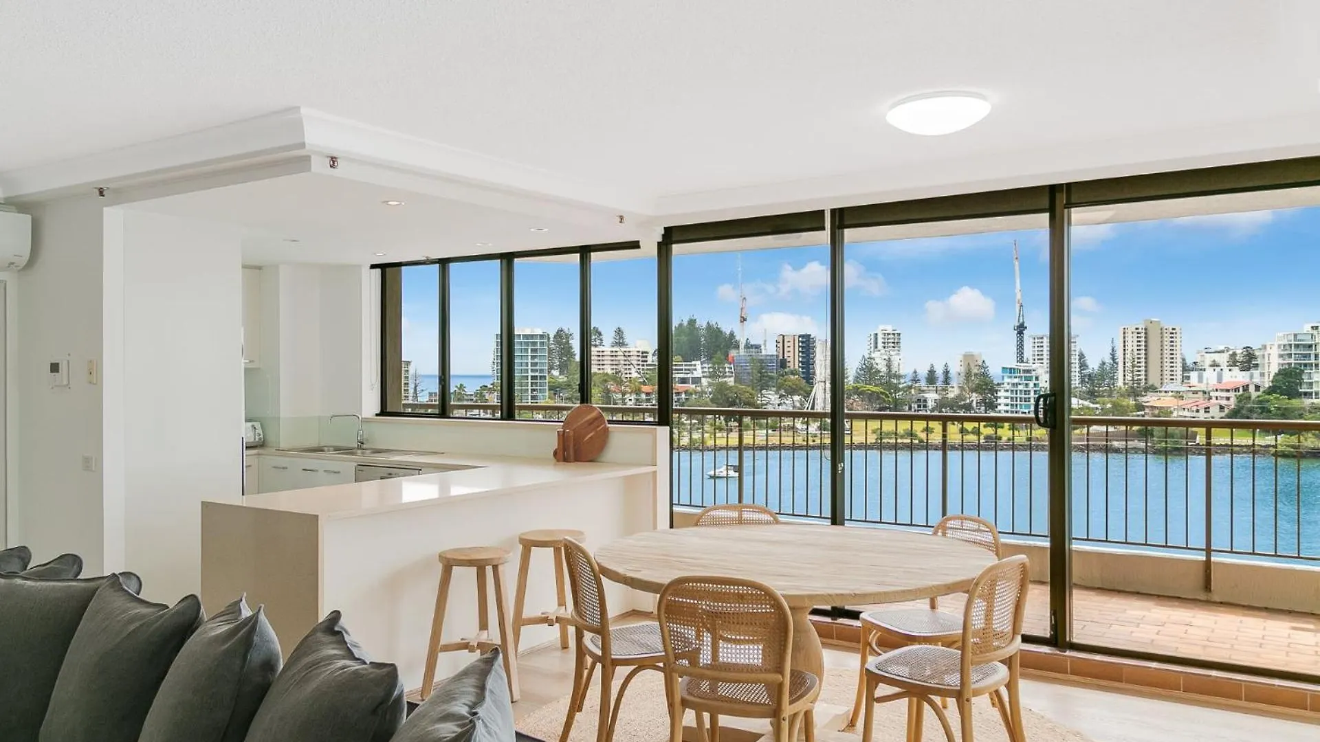 Seascape Apartments Unit 802 Tweed Heads Australia